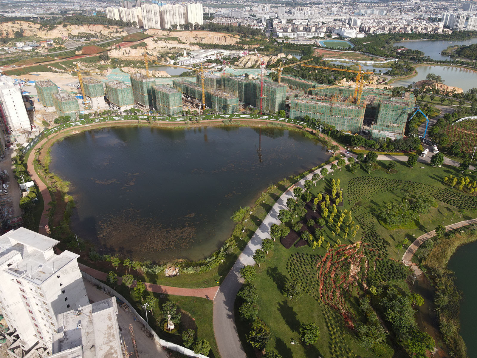 红河州建水县吉成·雲栖湖·中央公园二期楼盘相册 聚云南房产网红河